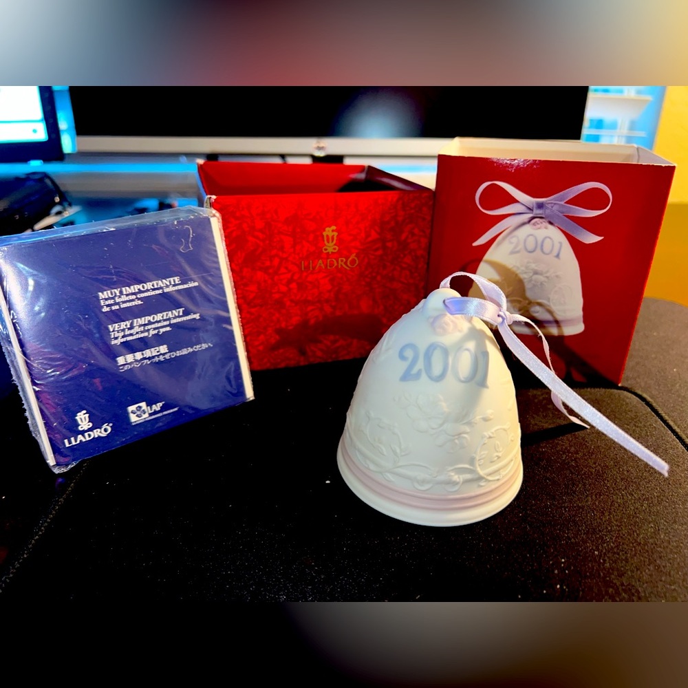 2001 Llardo bell